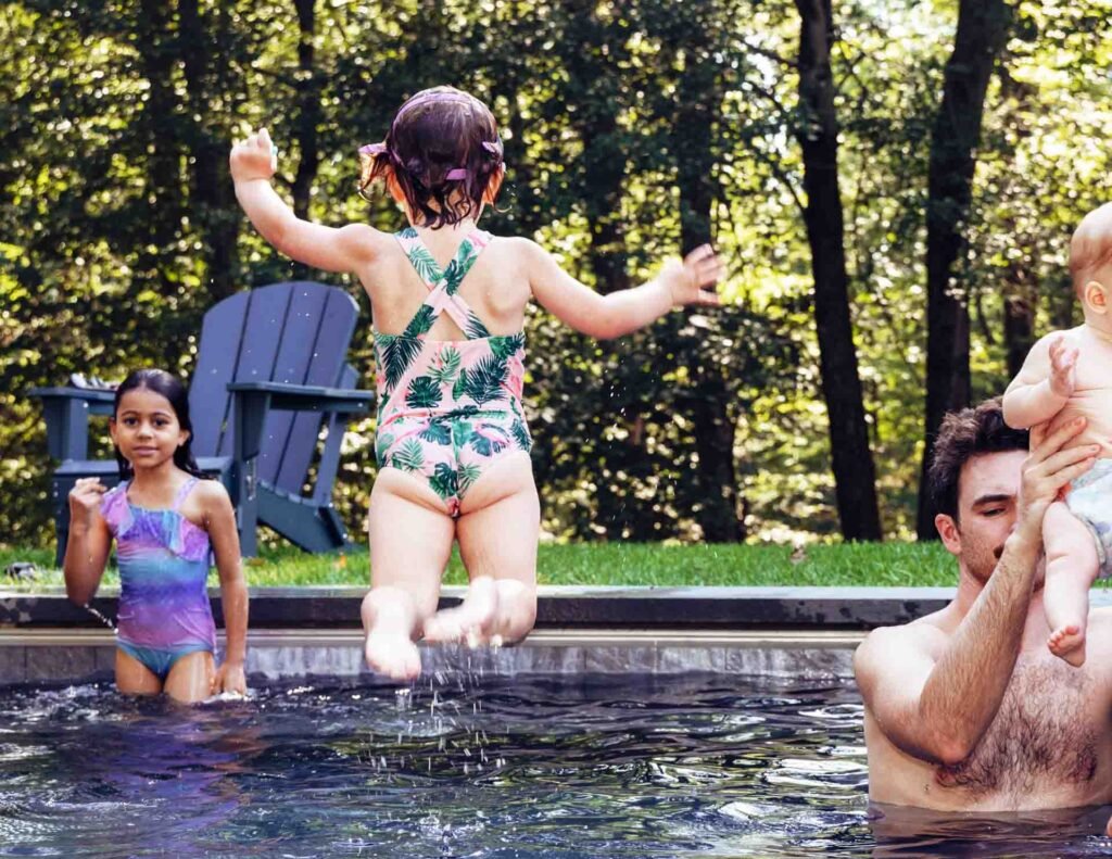 _Laura_Mike_Pool_Party_2_U4A4843 copy